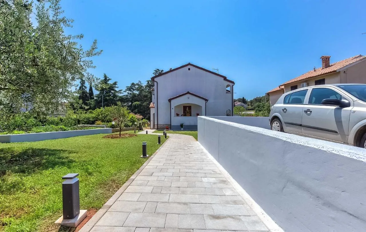 Lili Apartment Porec Croatia